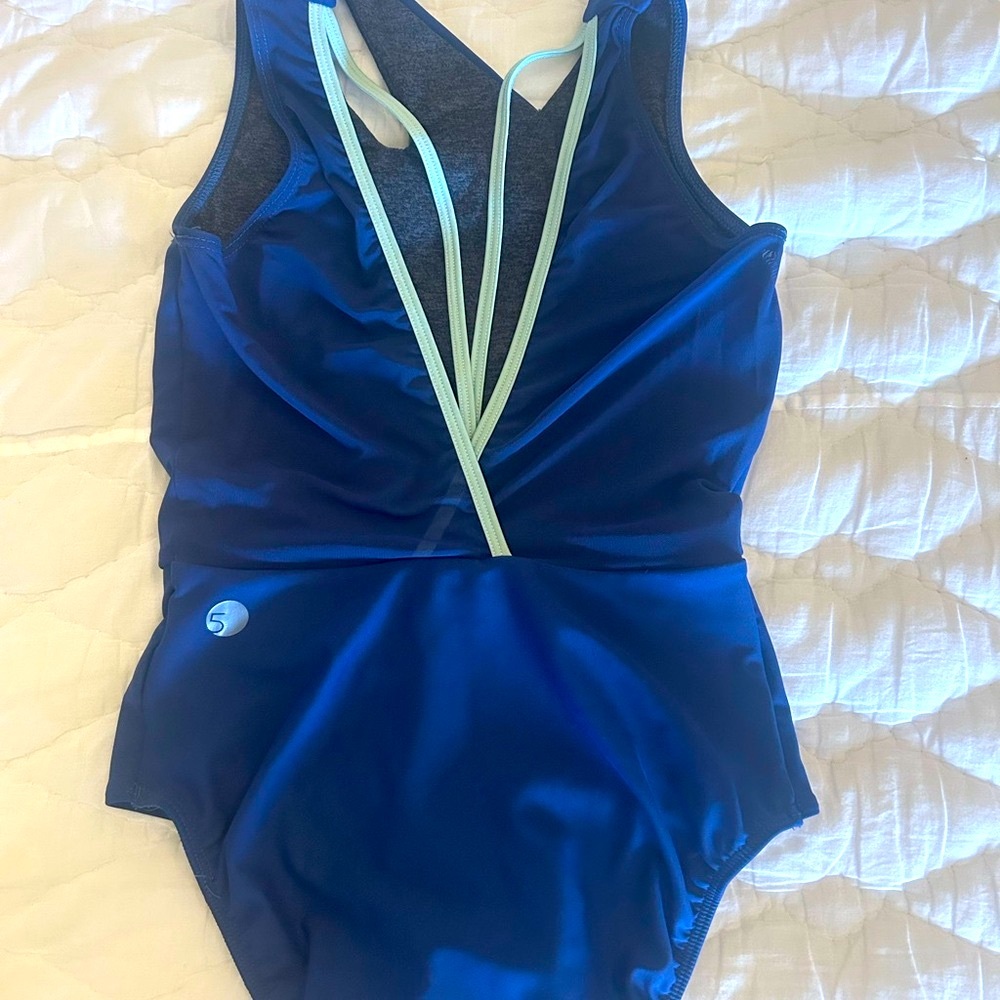 5 dancewear Deep Navy Blue V-Neckline leotard